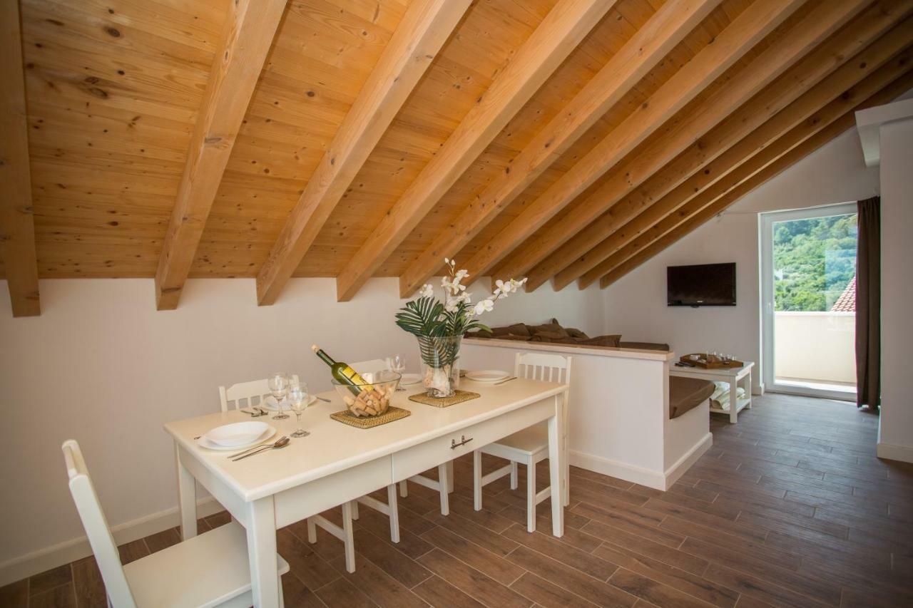 Račišće Captain'S Attic מראה חיצוני תמונה