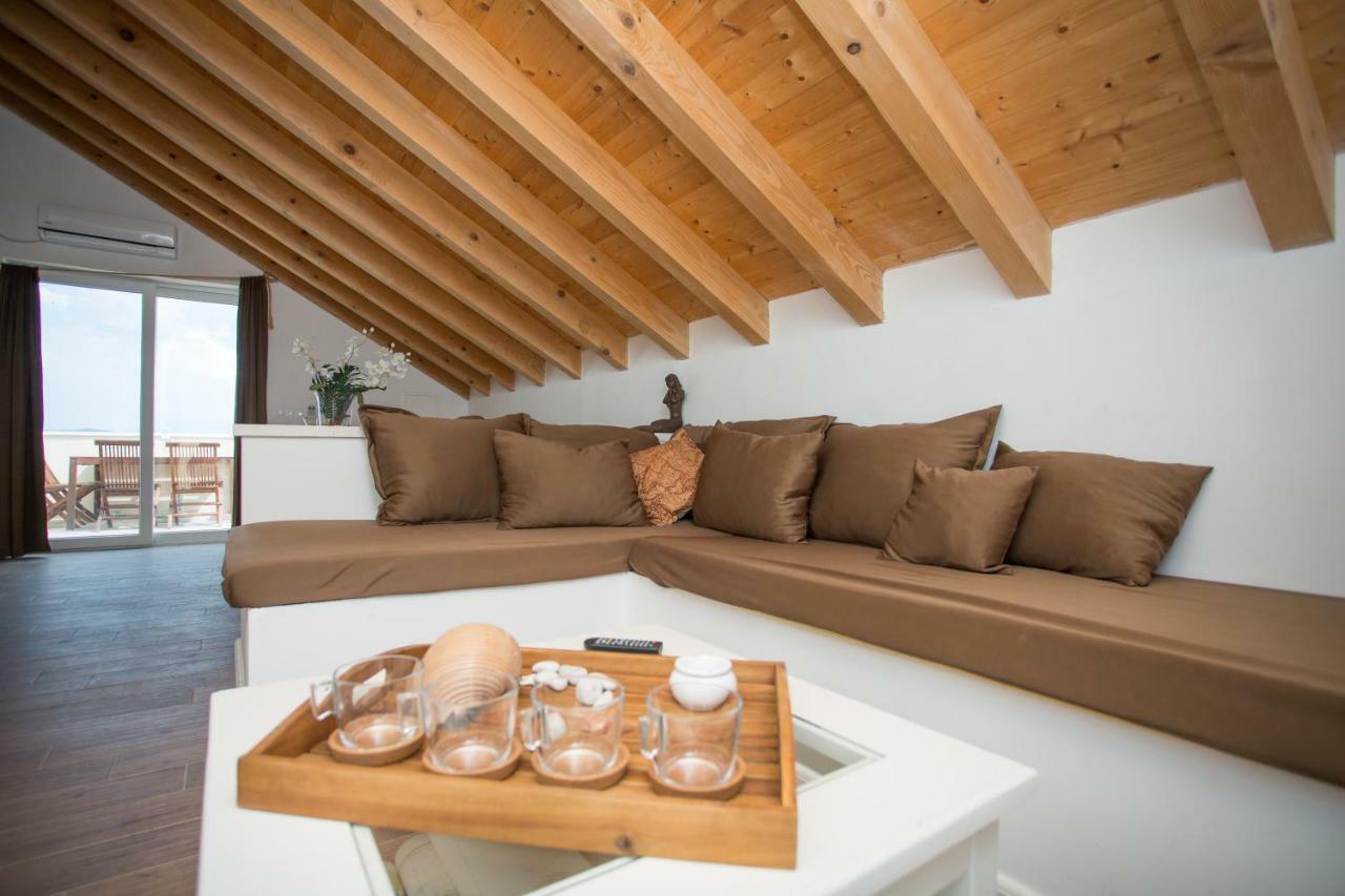 Račišće Captain'S Attic מראה חיצוני תמונה